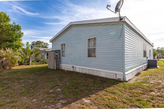 125 PINE TREE DRIVE, Debary, FL 32713