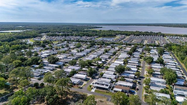 125 PINE TREE DRIVE, Debary, FL 32713