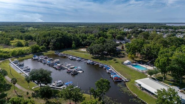 125 PINE TREE DRIVE, Debary, FL 32713