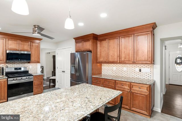 61 LENOX AVE, Trenton, NJ 08620