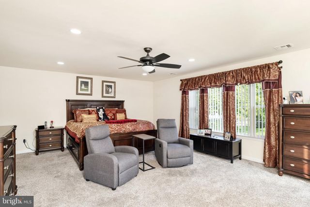 61 LENOX AVE, Trenton, NJ 08620