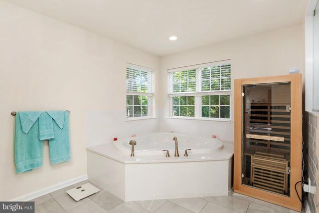 61 LENOX AVE, Trenton, NJ 08620