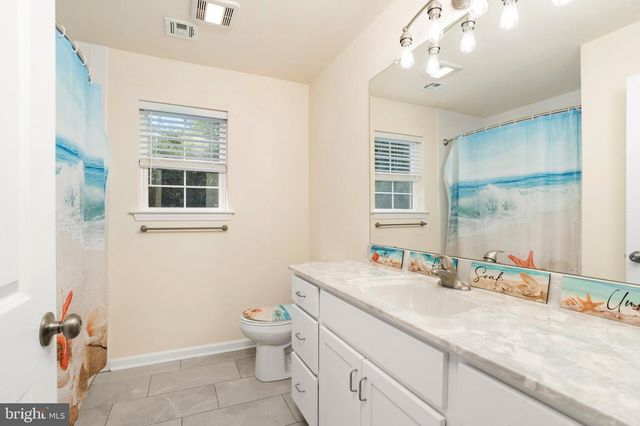 61 LENOX AVE, Trenton, NJ 08620