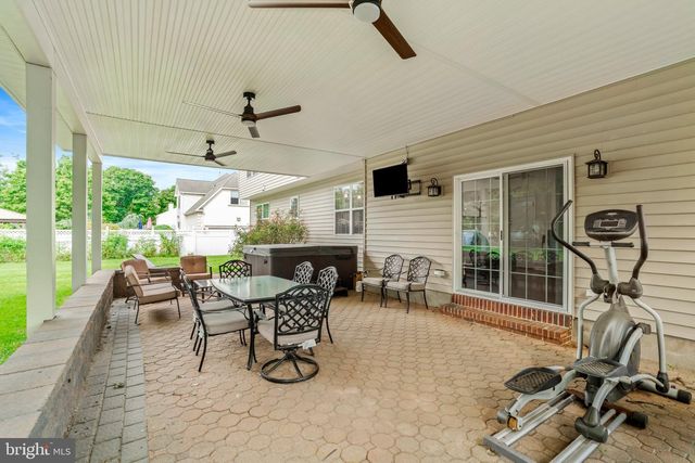 61 LENOX AVE, Trenton, NJ 08620
