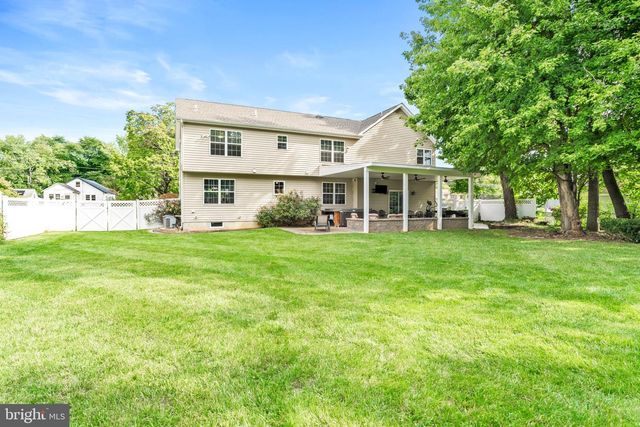 61 LENOX AVE, Trenton, NJ 08620