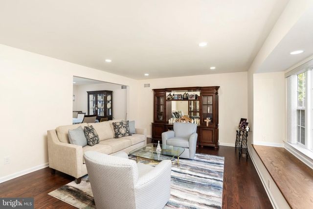 61 LENOX AVE, Trenton, NJ 08620