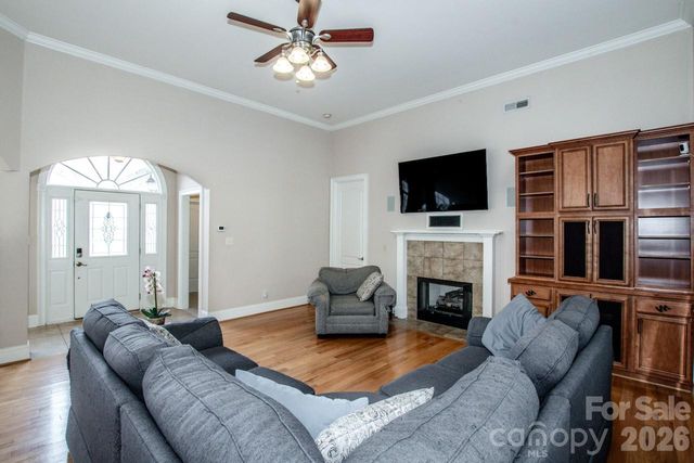 124 Cedar Woods Drive, Mooresville, NC 28117