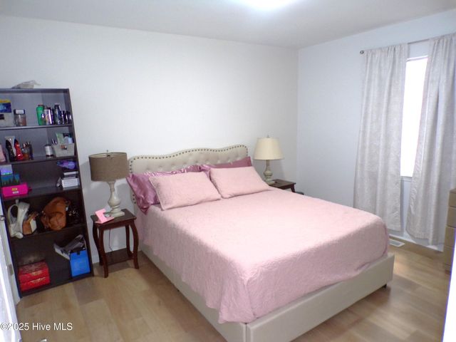 810 S 7th Street, Wilmington, NC 28401