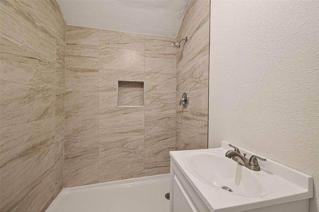 4901 Stimson Street 2, Houston, TX 77023