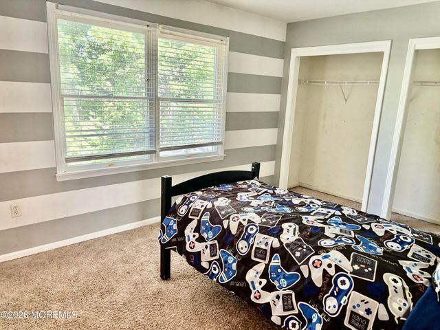 22 Kuzyk Road, Cream Ridge, NJ 08514