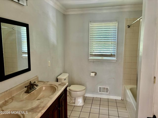 22 Kuzyk Road, Cream Ridge, NJ 08514