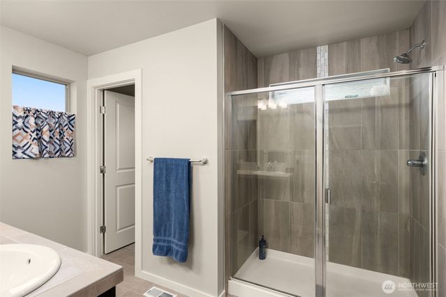 32953 Skyline Lane, Black Diamond, WA 98010