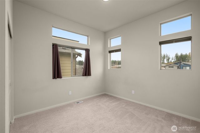 32953 Skyline Lane, Black Diamond, WA 98010