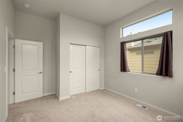 32953 Skyline Lane, Black Diamond, WA 98010