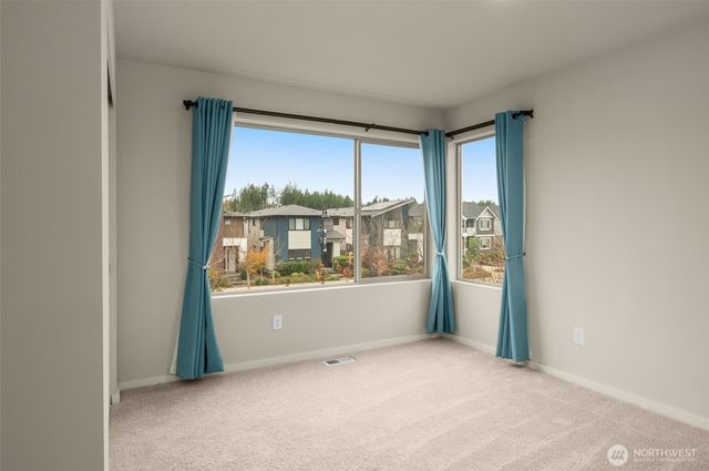 32953 Skyline Lane, Black Diamond, WA 98010