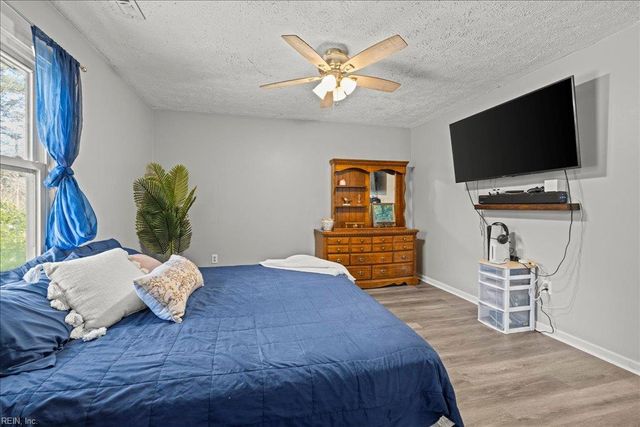 20277 N Cherry Grove RD, Smithfield, VA 23430