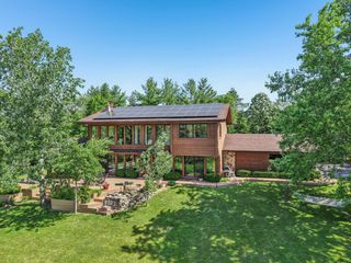 W318S4121 Highview ROAD, Waukesha, WI 53189