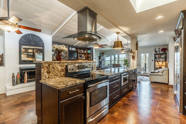 224 Mohon Drive, Whitney, TX 76692