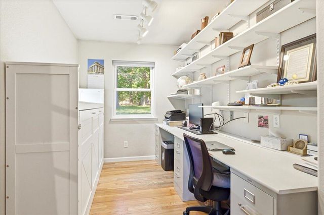 833 Remour Lane, Mount Shasta, CA 96067