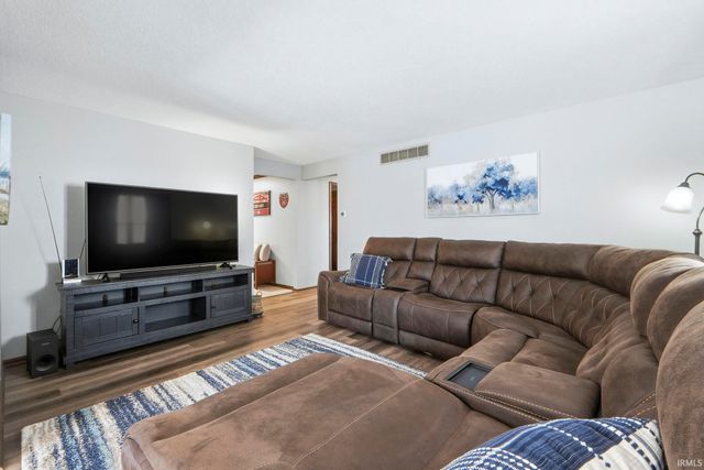 4719 Bridgetown Court, Fort Wayne, IN 46804