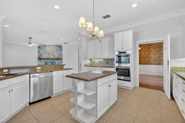 1741 EDGEWATER DRIVE, Mount Dora, FL 32757