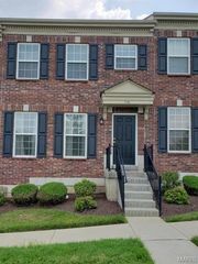 116 Willott Square Drive, St Peters, MO 63376
