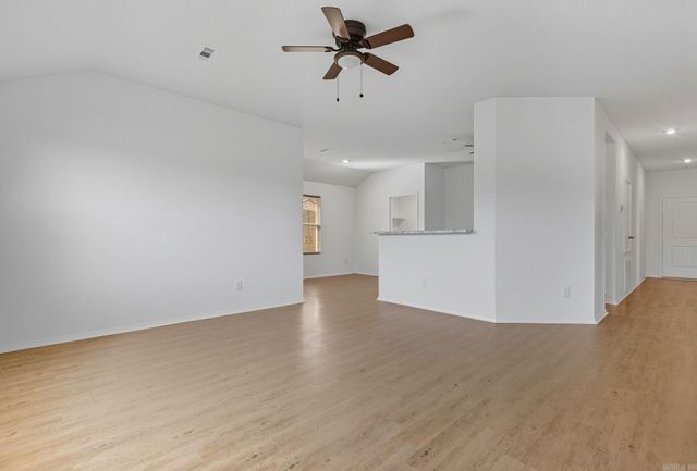 14 Erwin Dr, Austin, AR 72007