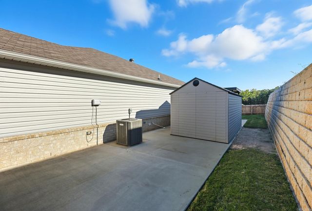 14 Erwin Dr, Austin, AR 72007