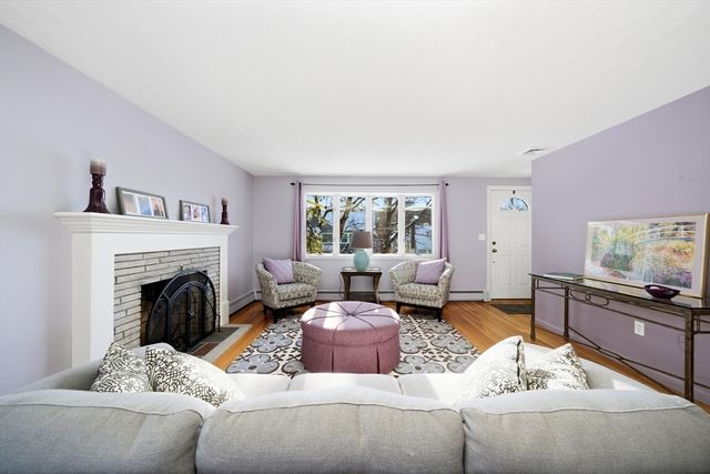 12 Elwern Rd, Arlington, MA 02474