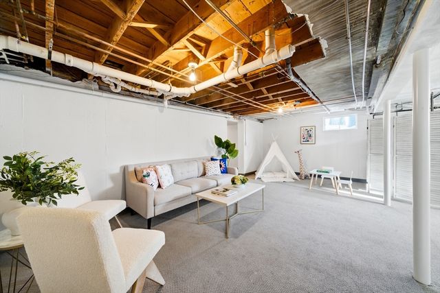 12 Elwern Rd, Arlington, MA 02474