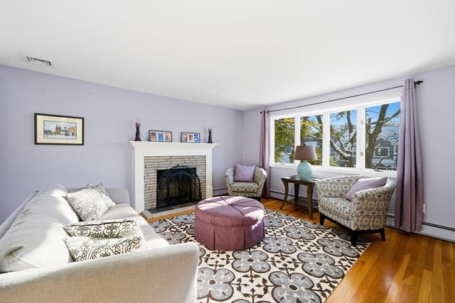 12 Elwern Rd, Arlington, MA 02474
