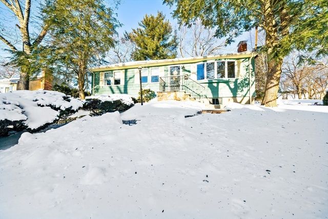 12 Elwern Rd, Arlington, MA 02474