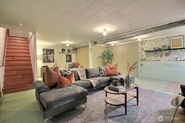 326 Renton Avenue S, Renton, WA 98057