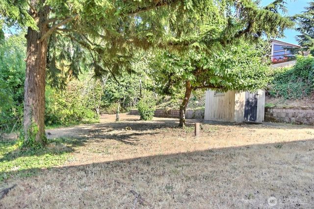 326 Renton Avenue S, Renton, WA 98057