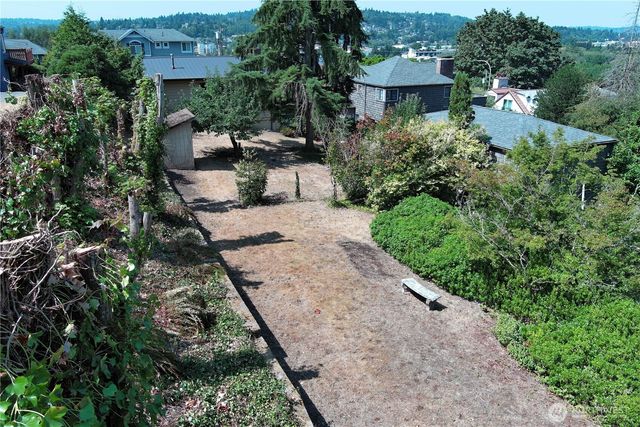 326 Renton Avenue S, Renton, WA 98057