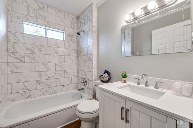 915 Guadalupe Street, San Angelo, TX 76901