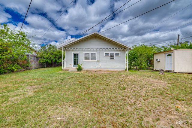 915 Guadalupe Street, San Angelo, TX 76901