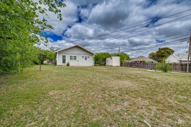 915 Guadalupe Street, San Angelo, TX 76901