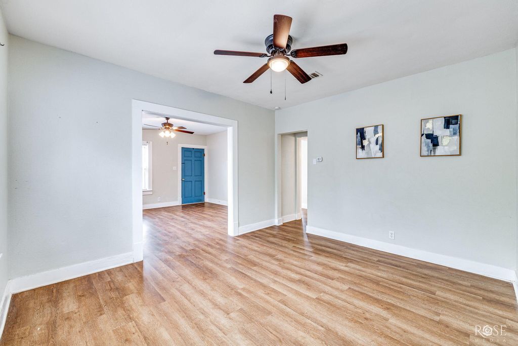 Image 10 of property listing at 915 Guadalupe Street, San Angelo, TX 76901