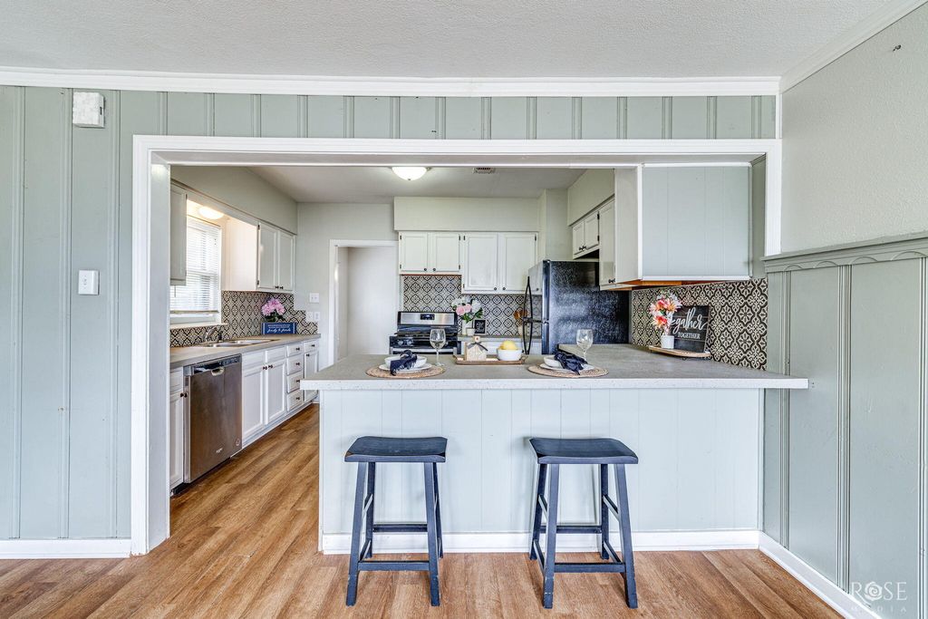 Image 15 of property listing at 915 Guadalupe Street, San Angelo, TX 76901