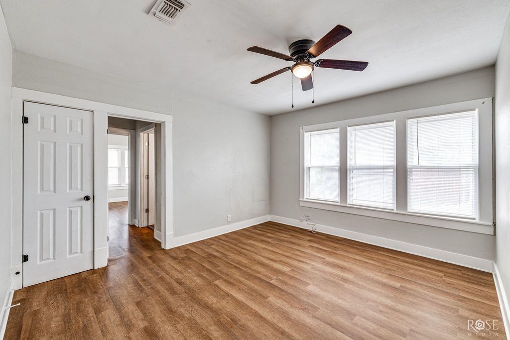 Image 26 of property listing at 915 Guadalupe Street, San Angelo, TX 76901