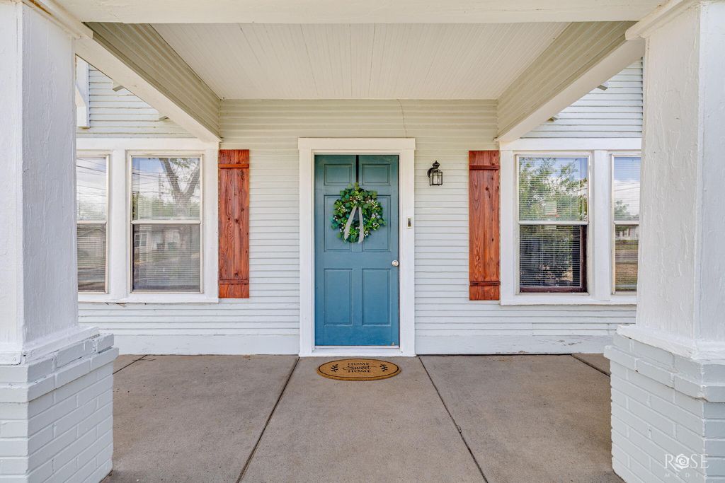 Image 4 of property listing at 915 Guadalupe Street, San Angelo, TX 76901