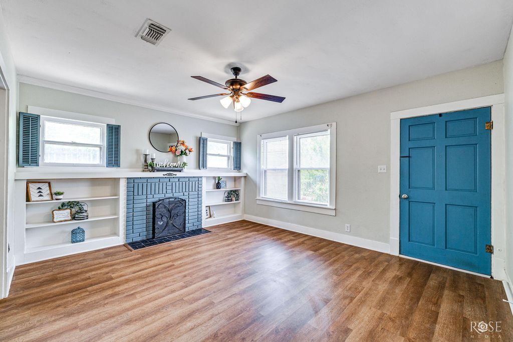 Image 6 of property listing at 915 Guadalupe Street, San Angelo, TX 76901