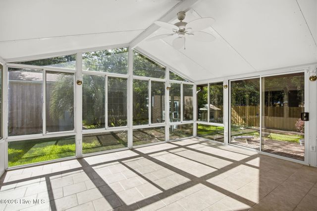 306 W Blackbeard Road W, Wilmington, NC 28409