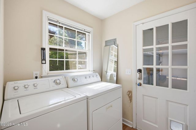 306 W Blackbeard Road W, Wilmington, NC 28409
