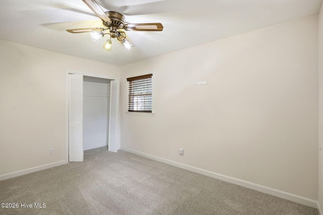306 W Blackbeard Road W, Wilmington, NC 28409