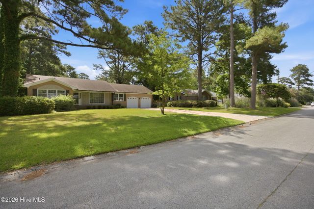 306 W Blackbeard Road W, Wilmington, NC 28409