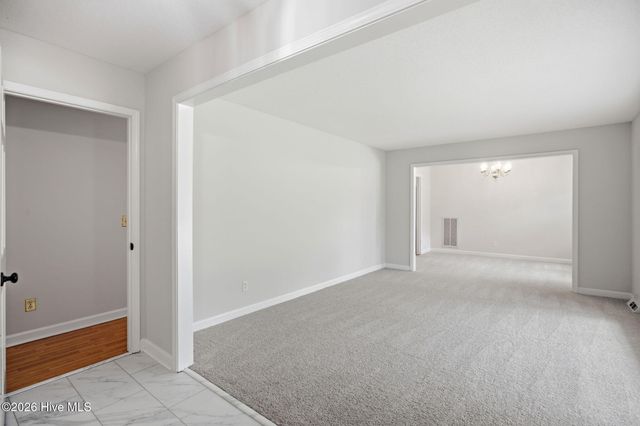306 W Blackbeard Road W, Wilmington, NC 28409