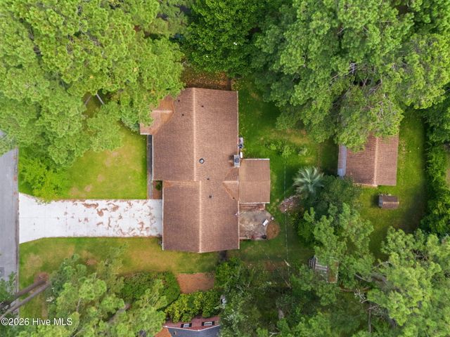 306 W Blackbeard Road W, Wilmington, NC 28409