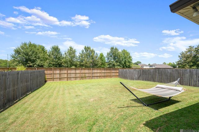 12755 Fairwood Ct, Baton Rouge, LA 70816